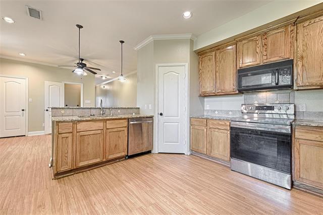 Photo - 482 Pecan Hollow St