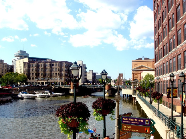 Photo - City Hall Square Apartments