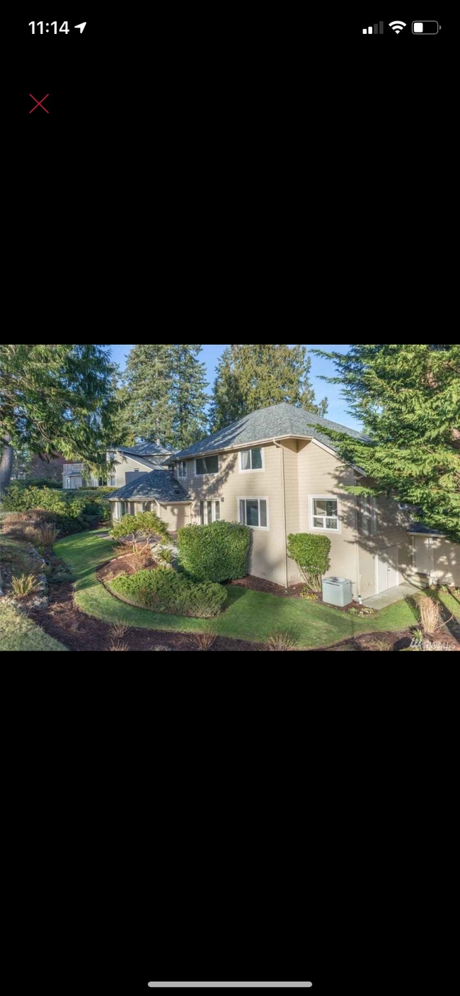 Photo - 180 Greenview Ln