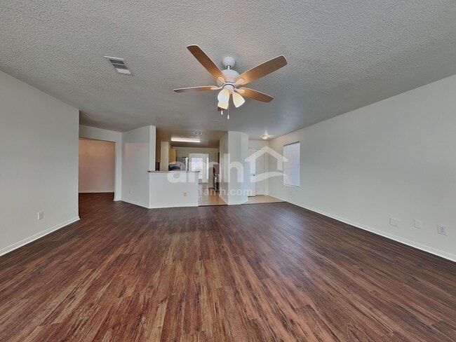 Photo - 19515 Providence Shore Way