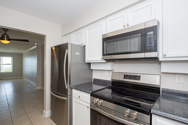 Building Photo - 3535 E NASA Pkwy Unit True