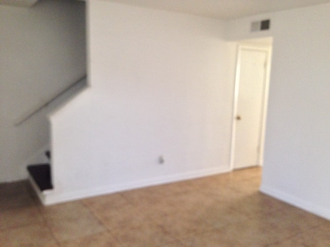 Photo - 2833 Fayette St