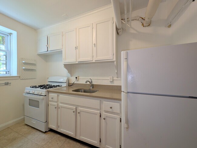 Photo - 16 Ware St Unit B