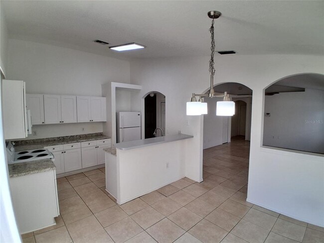 2835 Palm Isle Wy