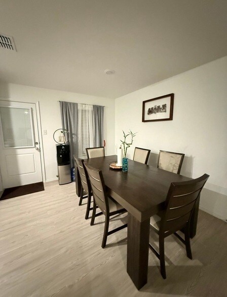 Photo - 3602 Mildren Bnd