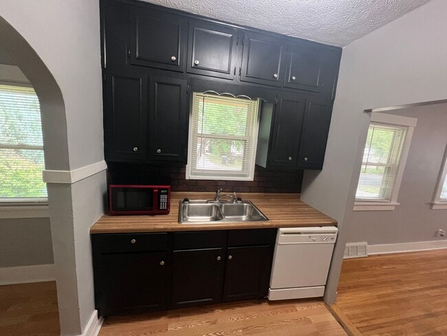 Photo - Huge Garage, Fenced Backyard, Laundry