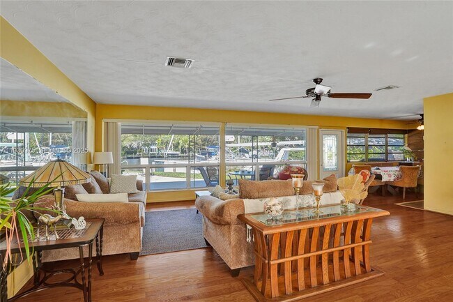 Photo - 1321 Mandarin Isle