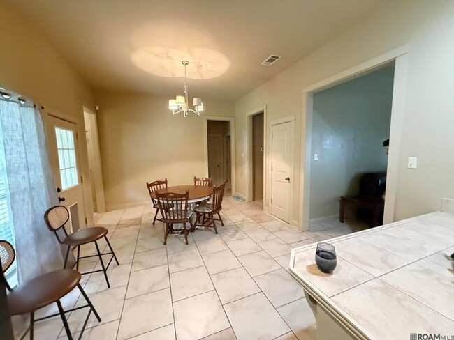 Photo - 9441 Boone Ave