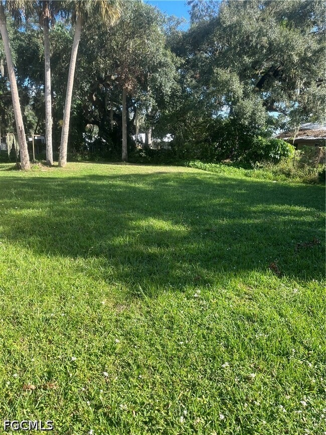 Photo - 343 3rd Ave
