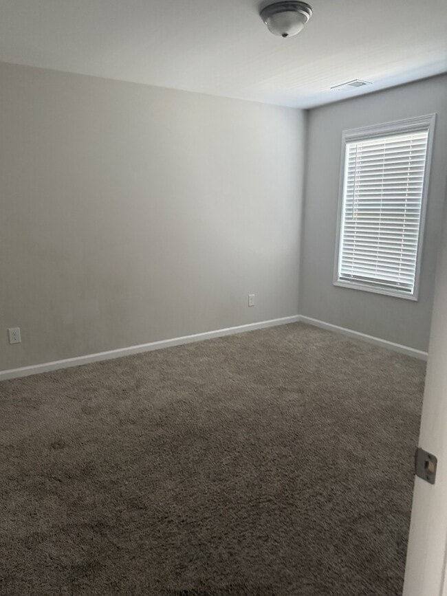 Photo - 85 Ridge Cir Dr