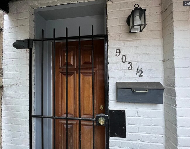 Photo - 903 C St NE
