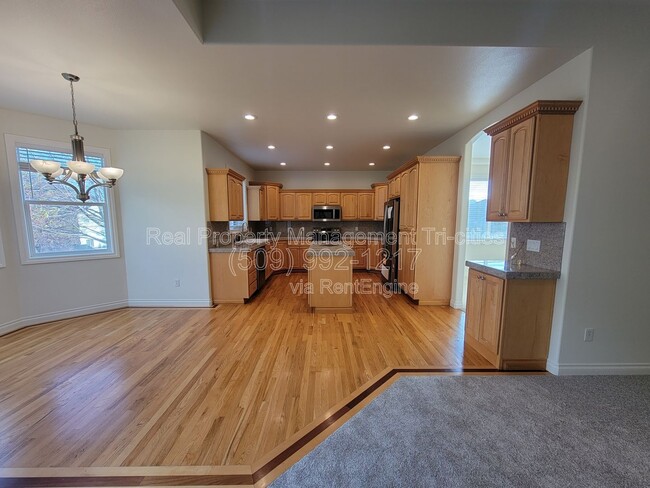 Photo - 4000 W 34th Ct