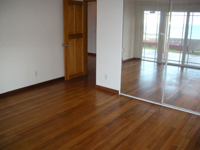 Photo - Lilipuna Rd. A-B Unit B