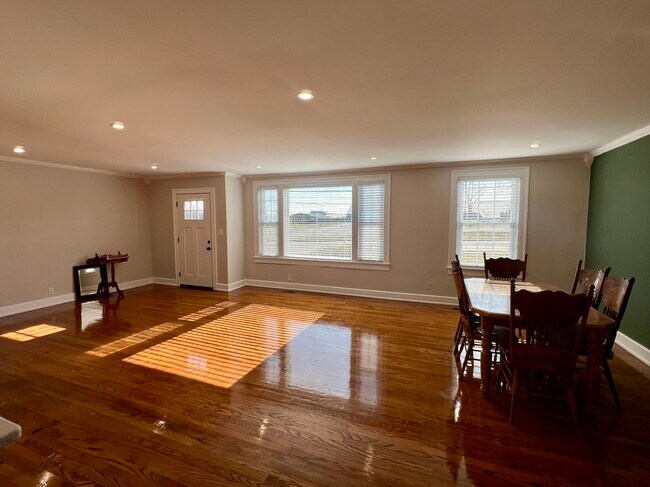 Photo - 1711 Greenland Dr