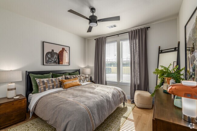 1BR, 1BA - 741SF - Bedroom