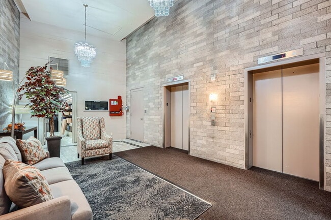 City Walk Entry Common Area - 66 9th St E Unit 1305