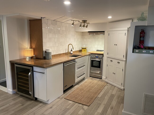 Photo - 402 N Cleveland St Unidad Basement Apartment