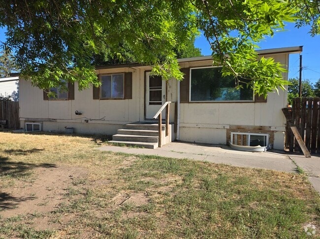 Building Photo - 110 5th Ave E Rental
