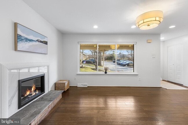 Photo - 106 Bernard Ct