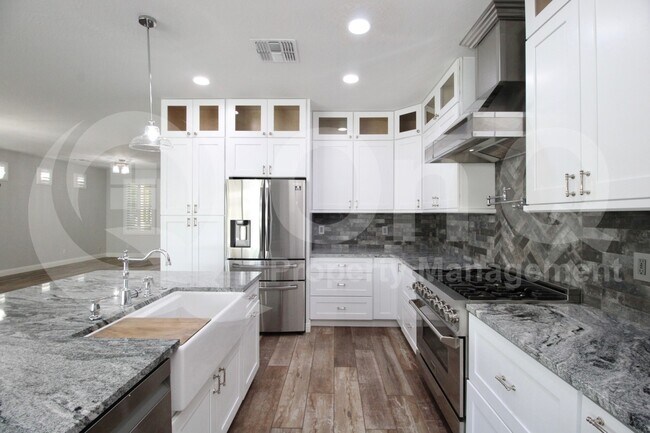 Photo - 3308 E Patrick St