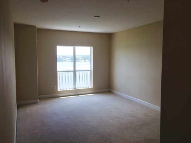 Photo - Luxurious 3 bed 2 bath condo with Great Vi...