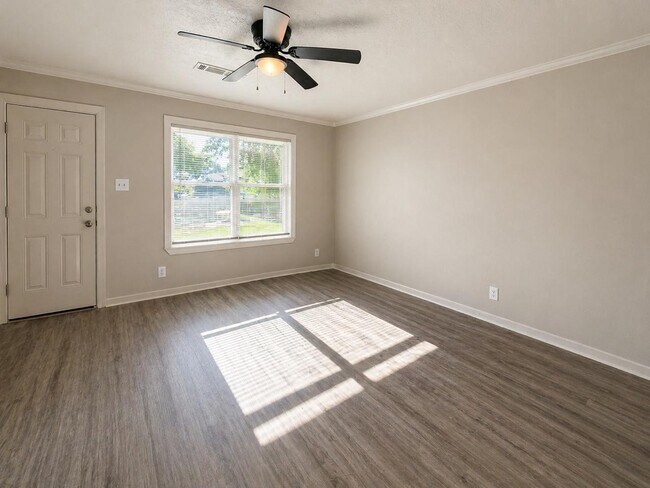 Photo - 3590 Kipling Dr