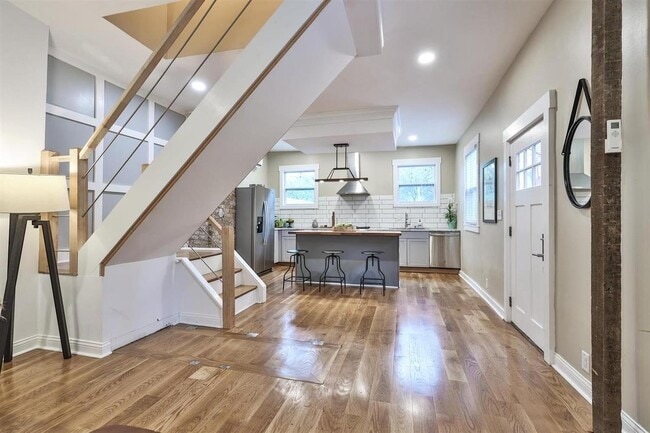 Photo - 2141 Rice St