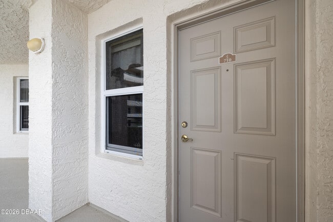 Photo - 2055 S Atlantic Ave Unidad 710