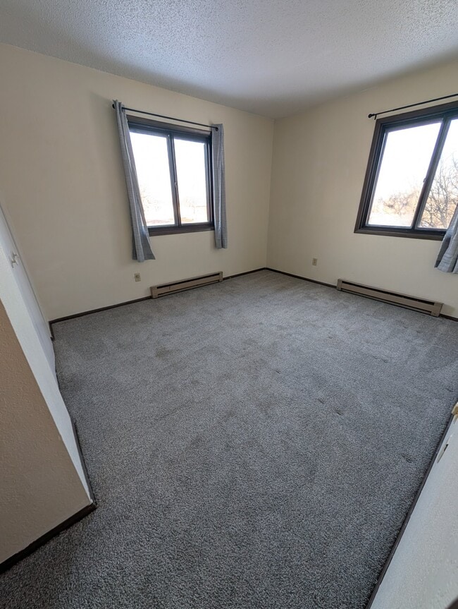 331 Fox Lake Ave Unit 16