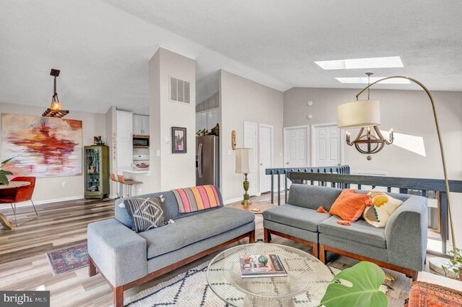 Photo - 4013 Carousel Way