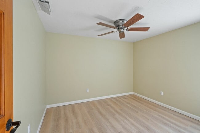 Photo - 824 Prince Ave