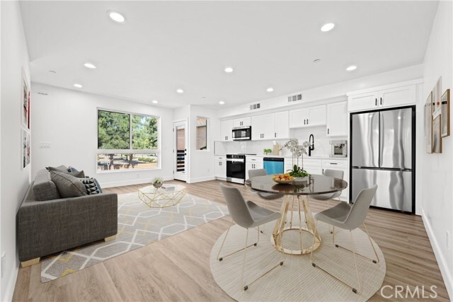 Photo - 6704 Kester Ave