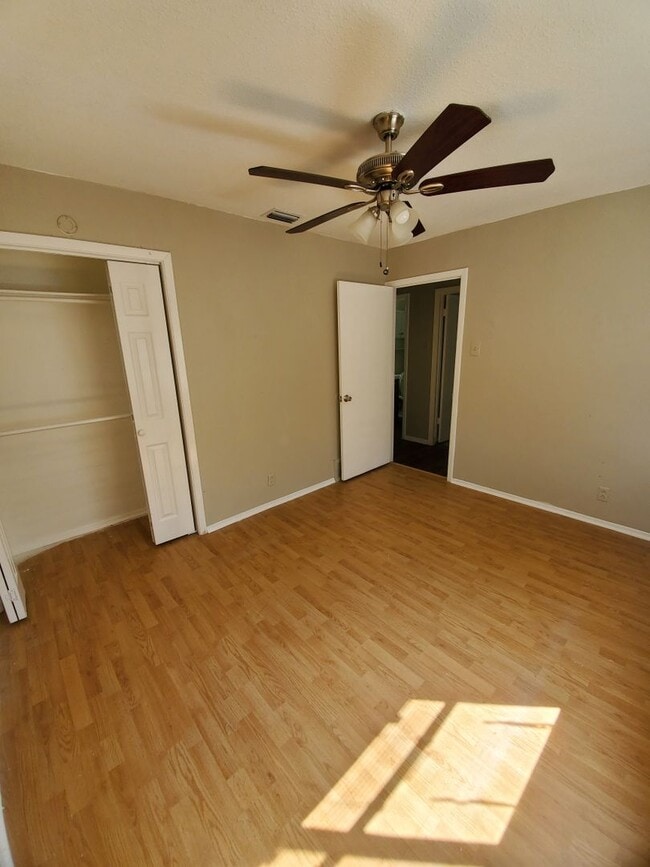 3025 Lambert Dr