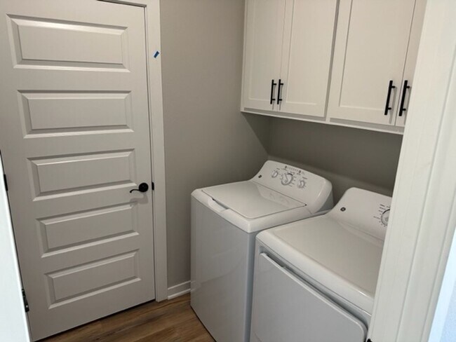 Photo - 124 W Spring St Unit 1