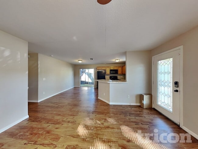 Photo - 8312 N Orangeview Ave