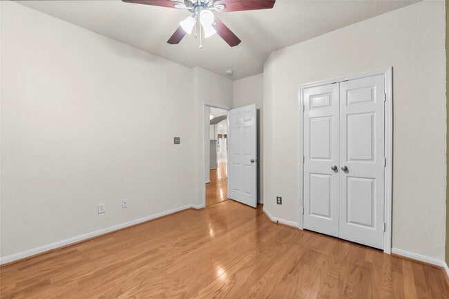 118 W Russet Grove Cir