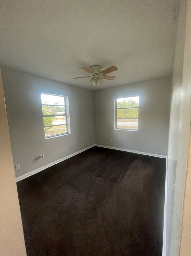 Photo - 2 Bed 1 Bath Home | Pet Friendly | Washer Dryer Hook Ups | Section 8 Welcome