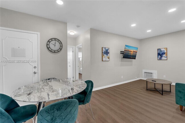 10006 E Bay Harbor Dr Unit 15