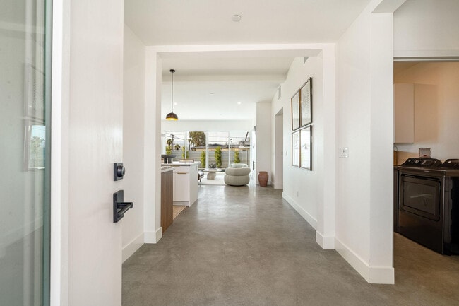 Photo - 361 W Sunview Ave