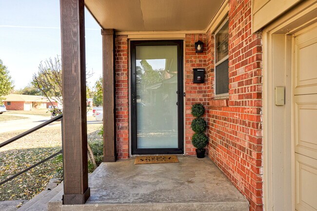 Photo - 1332 Kansas St