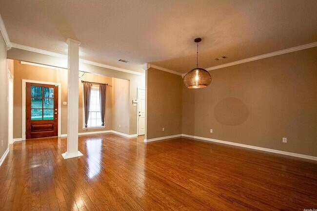 Photo - 20 Bouresse Dr