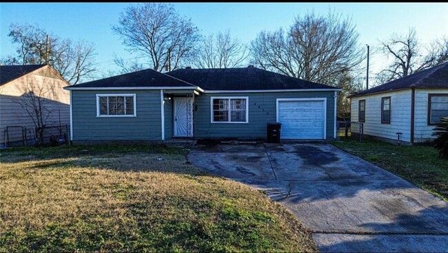 Photo - 4810 Scenic Dr House