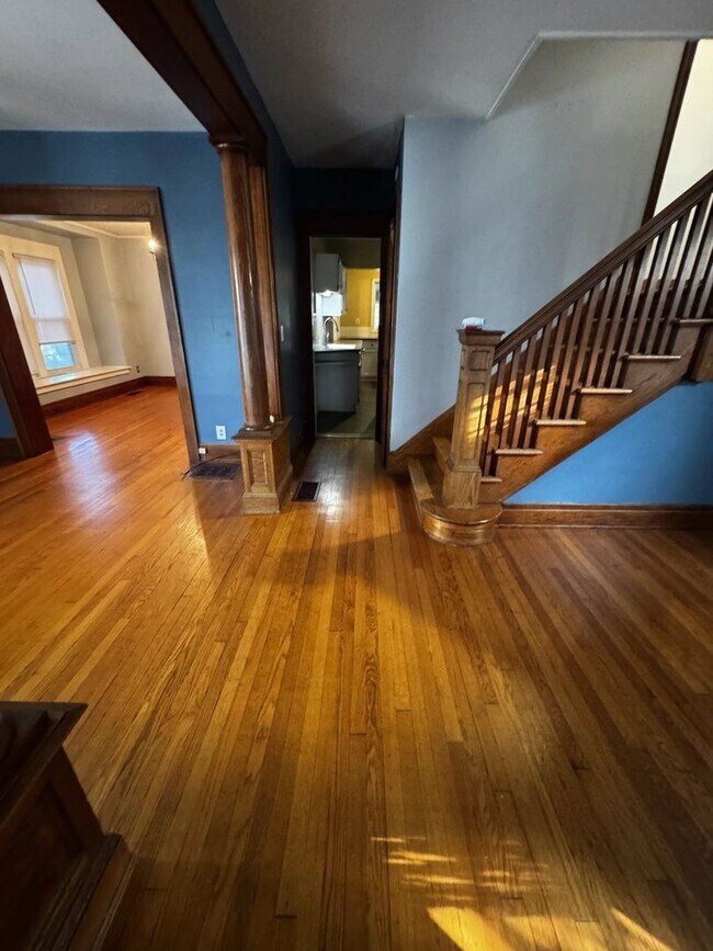 504 Bryant Ave Unit 1