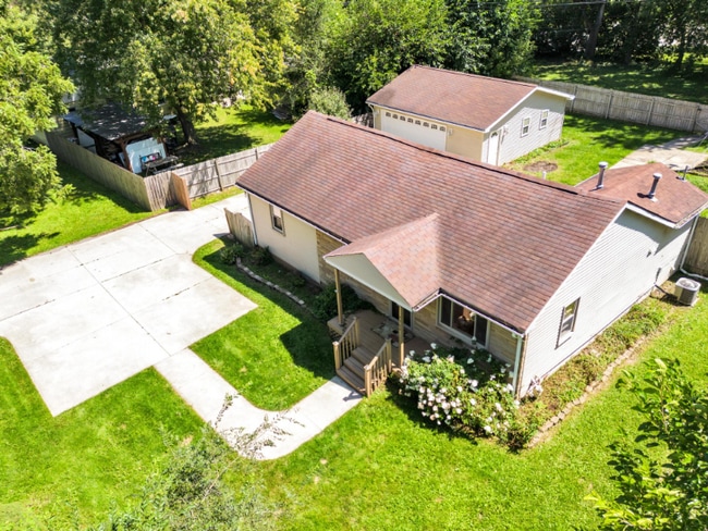 Building Photo - 4980 Ainsley Ave Rental