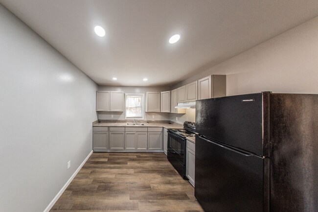 120 Lake Dr Unit 3(Lisa)