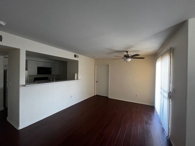 Photo - Beautiful Condo with Dual Master Bedrooms ... Unit 1158