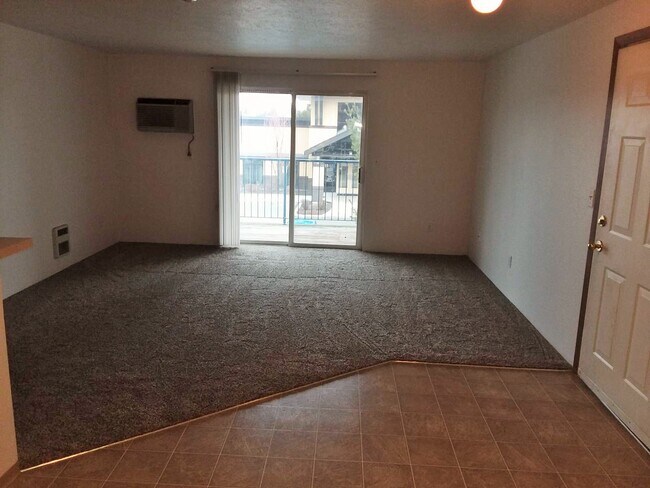 Photo - Cyprus Pointe Apartments
