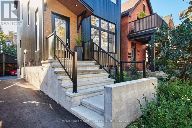 Photo - 144 Florence St