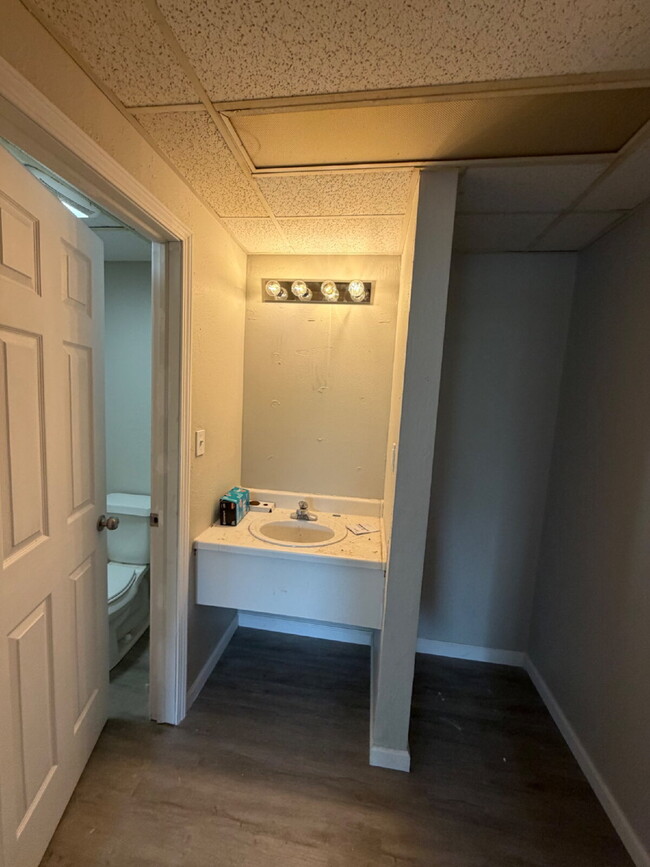 Photo - AFFORDABLE 2BR with ALL UTILITIES Unit 113