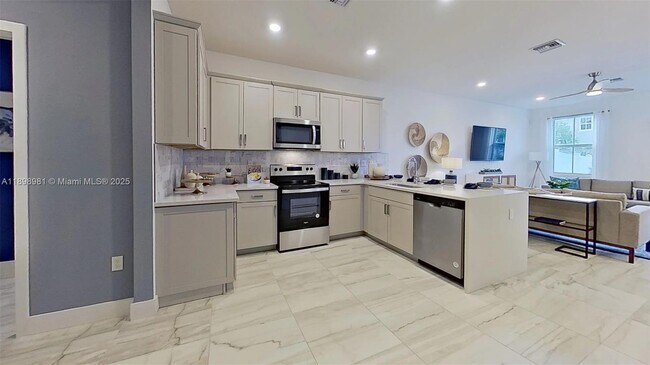 Photo - 163 SW 171st Ave